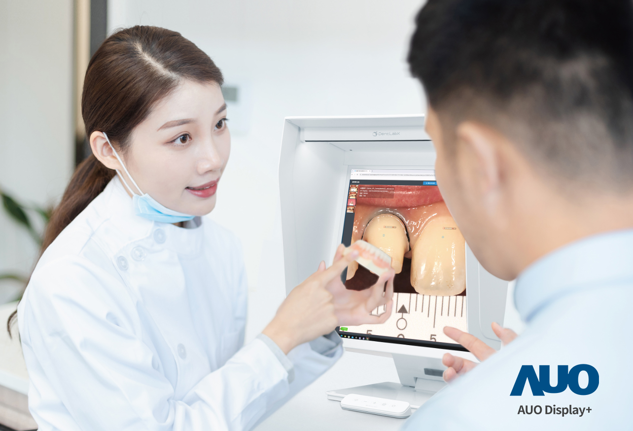 達擎積極投入牙科領域，瞄準牙技所數位轉型趨勢，與成軍滿周年的子公司原色口腔數位，展現智慧牙技整合方案的落地成果，加速推動牙科與假牙製作流程數位化